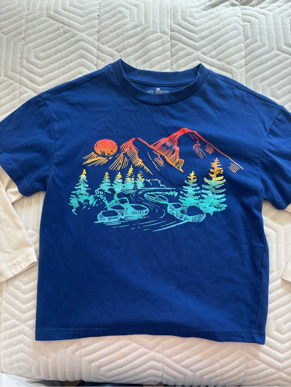 Hollywood The Jean People Blue Kids Mountain Graphic Long Sleeve Boys Size Small